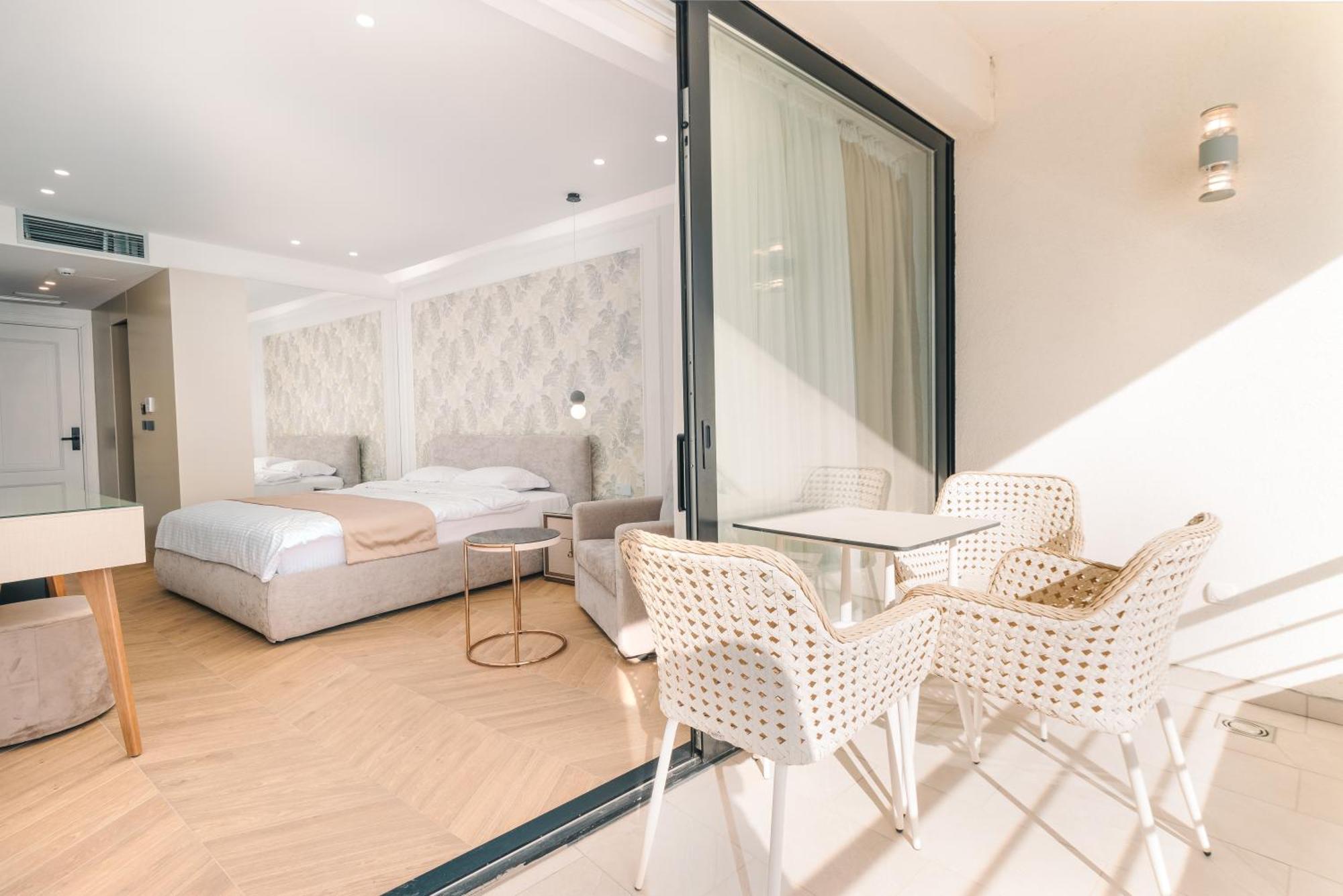 Miramar Hotel Ulcinj Exterior photo